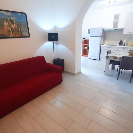 Comfy&Cozy Flat In Fiumicino Center Appartement Buitenkant foto